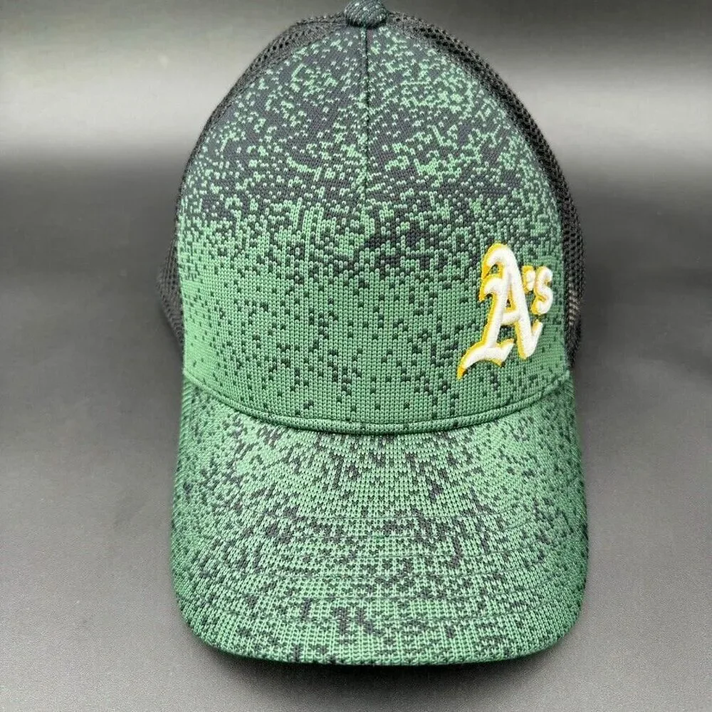 NEW Oakland Athletics A's Snapback Pro Fit Under‎ Armour OSFA Geometric Green